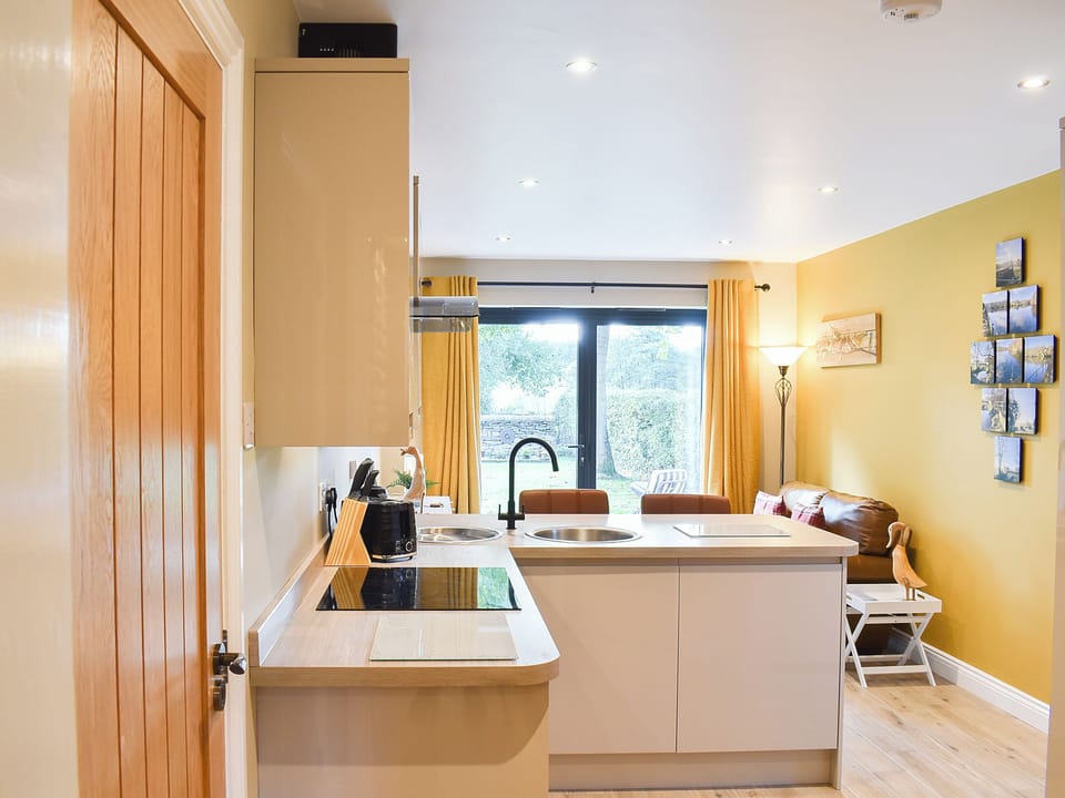 Open plan living space | Stone Cottage, Wingerworth