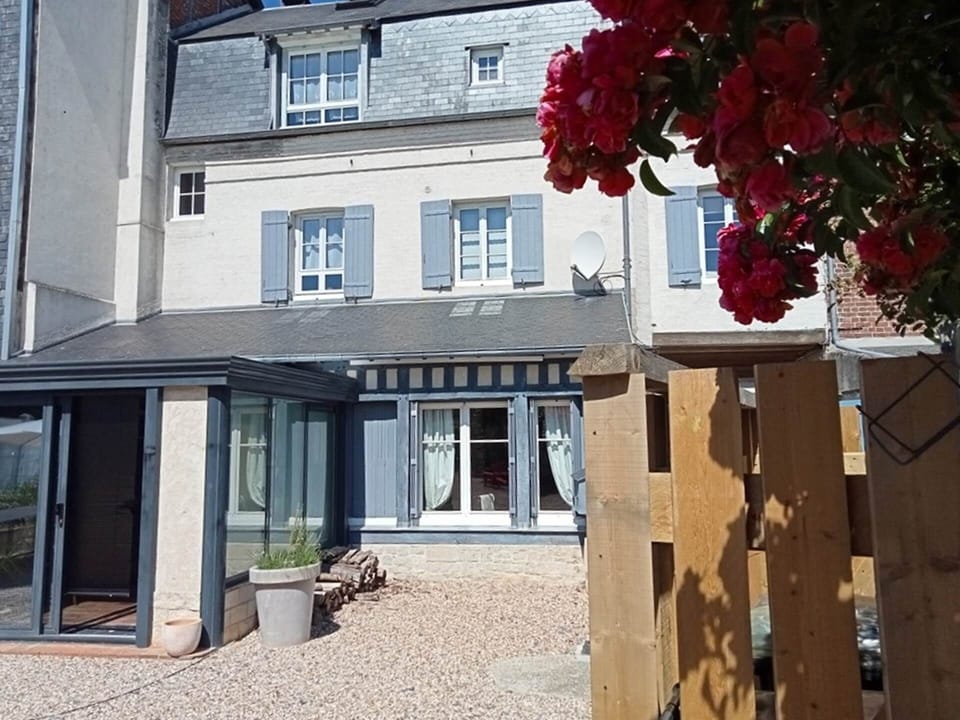 facade_jardin light