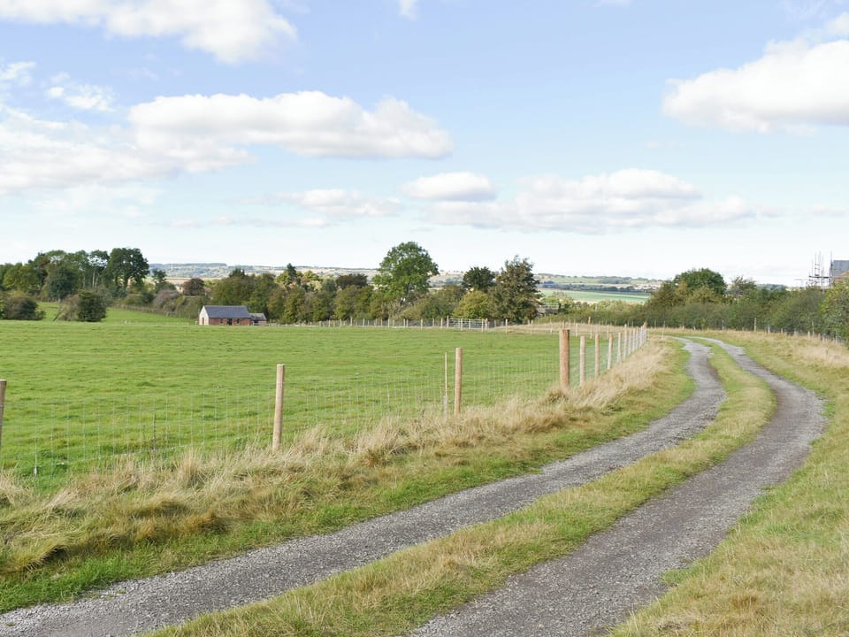 Setting | Shepherds Den, Newton Le Willows