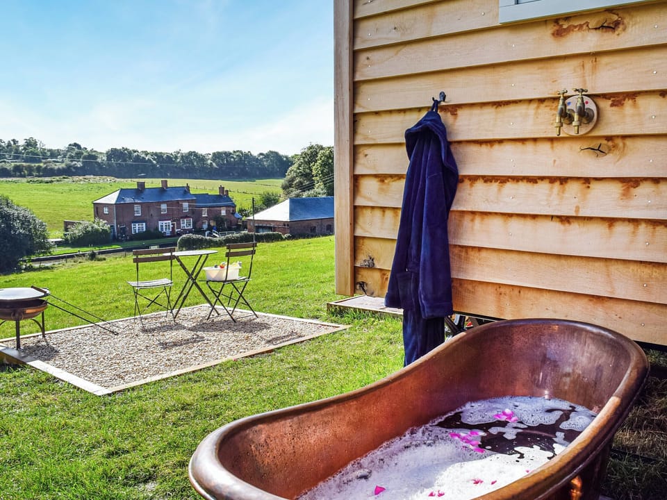 Outdoor area | Grace, Little Braunston