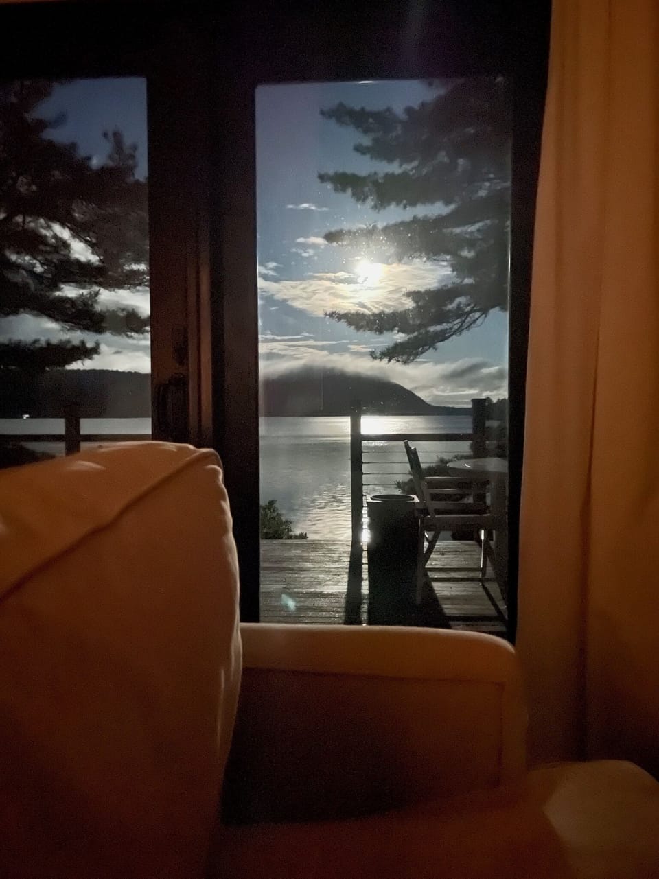 Relax on the couch and see the Moon rise
