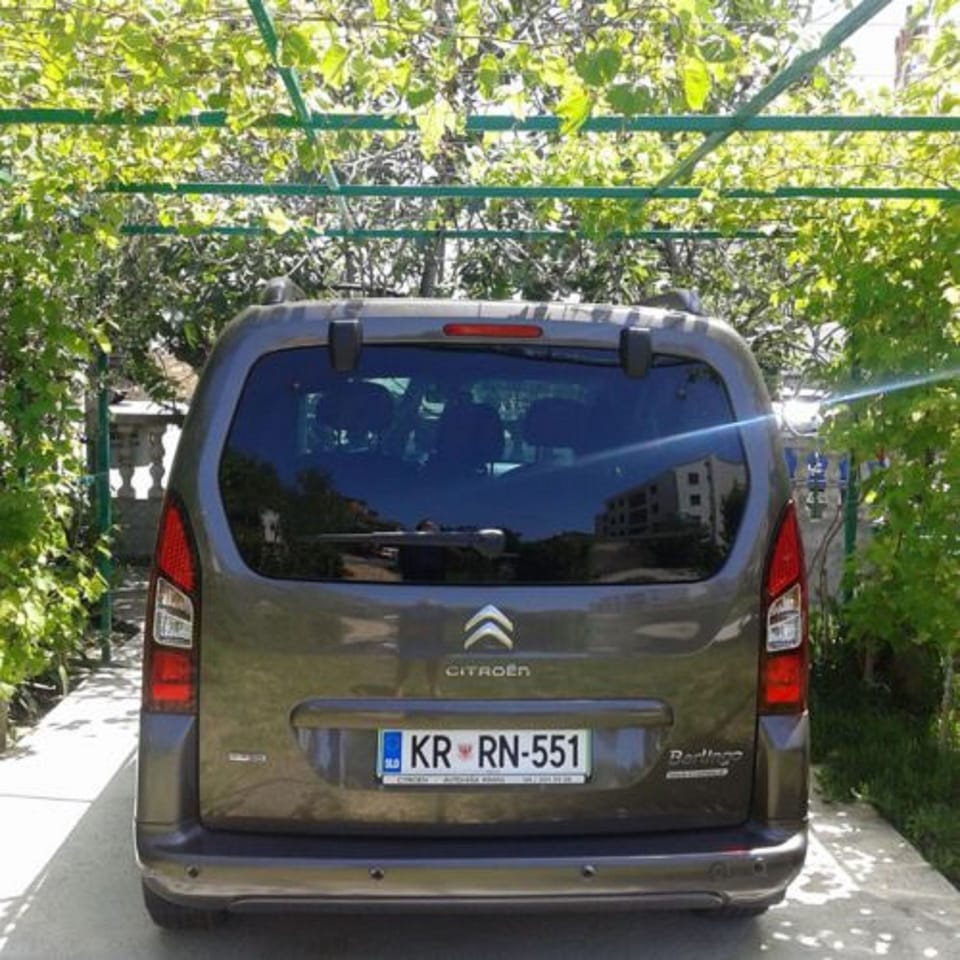 Apartment, 3 Bedrooms, Accessible, Smoking | Parking | Free self parking