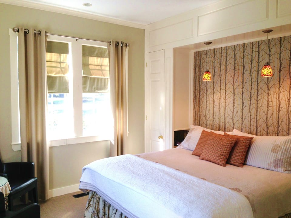 Room, 1 King Bed, Private Bathroom | View from room