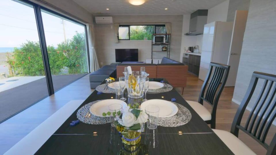 Premium Villa (1F) | 2 bedrooms, blackout drapes, bed sheets