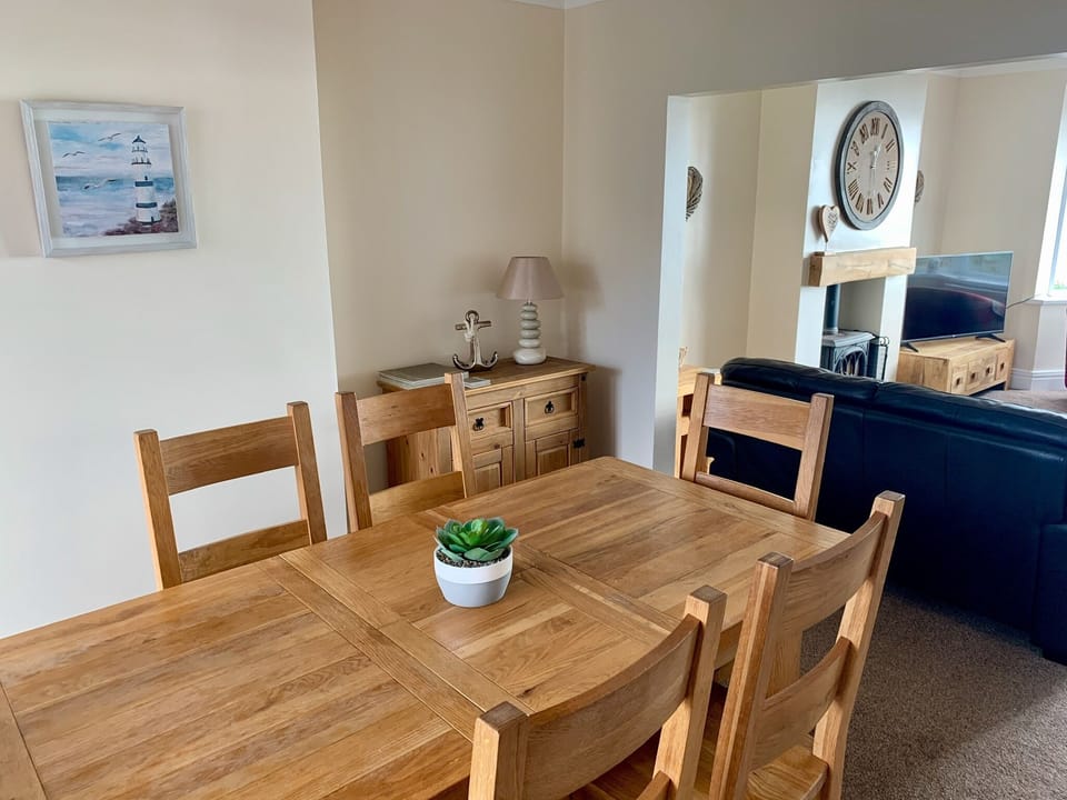 Dining room with quality oak furniture