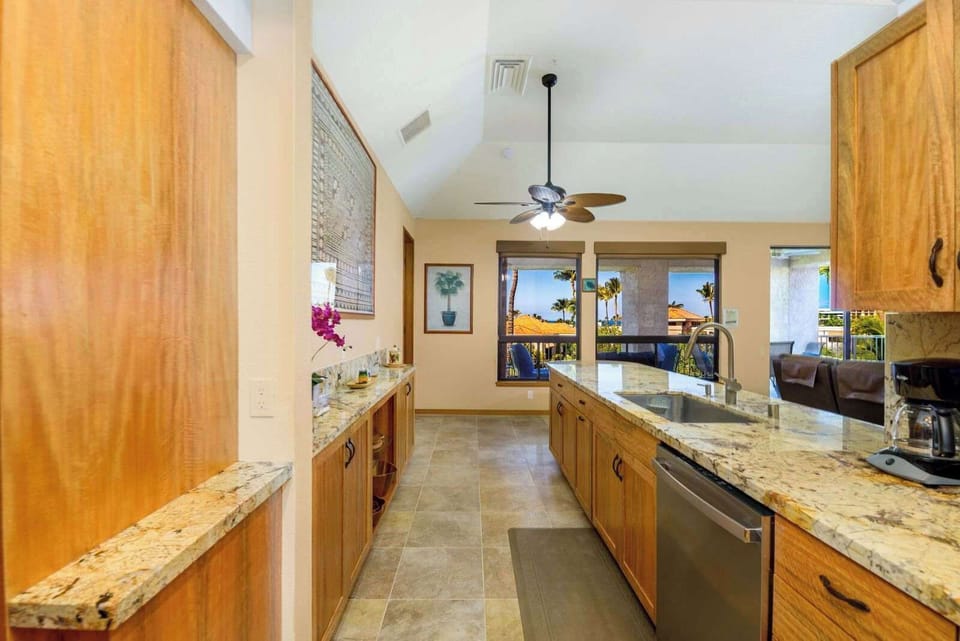 Villa, Multiple Beds, Balcony, Garden View (Shores at Waikoloa Beach Resort 315) | Private kitchen | Fridge, microwave, oven, stovetop