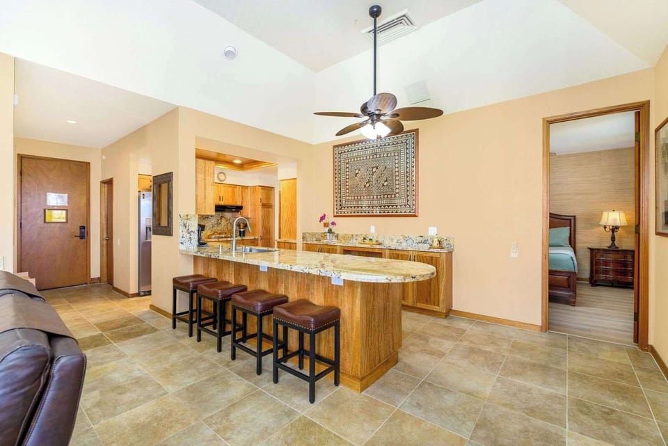 Villa, Multiple Beds, Balcony, Garden View (Shores at Waikoloa Beach Resort 315) | Interior