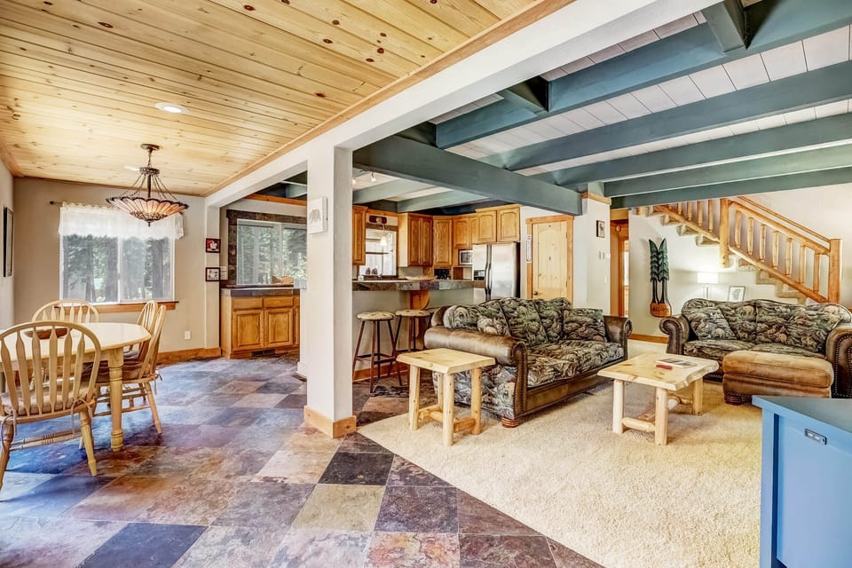 House, Multiple Beds, Patio, Mountain View (Bear Pause) | Interior