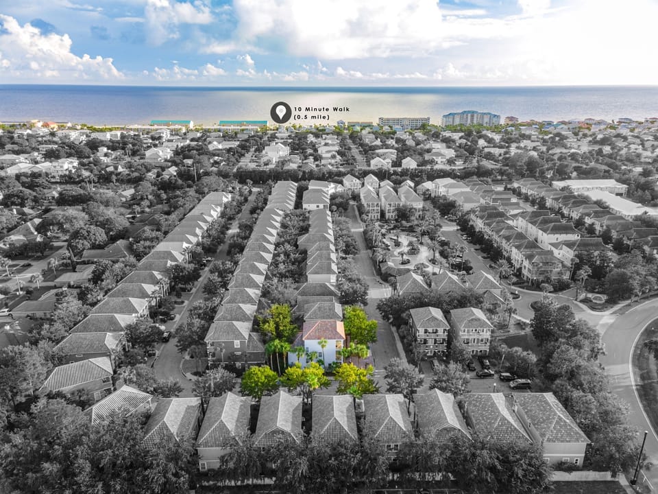 ★ "Very spacious and clean. It is in a great location for shopping and dining."