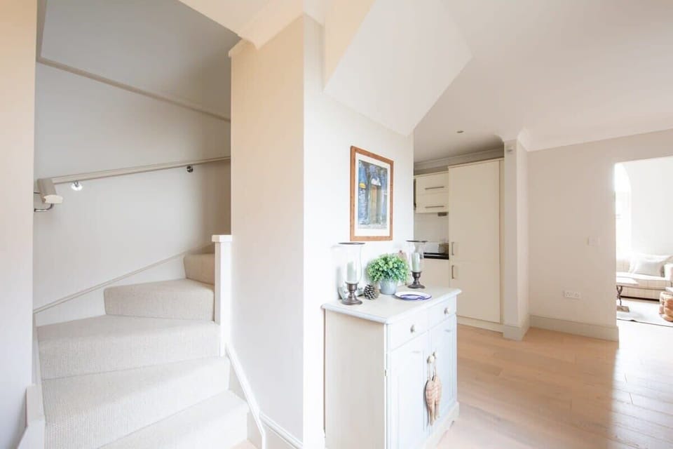 Up the stairs to more luxury