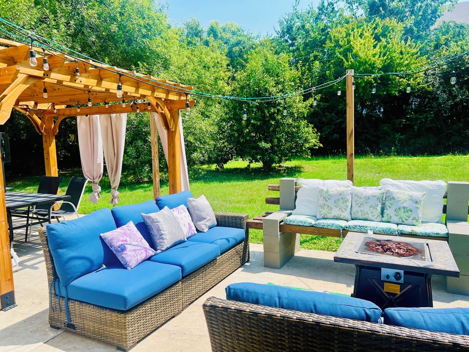 Plenty of comfy outdoor seating for you and your family!