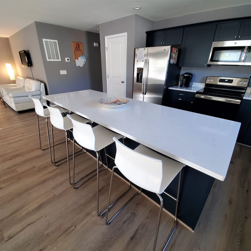 Modern, contemporary furnishings & eclectic vintage finds. A curated space! 