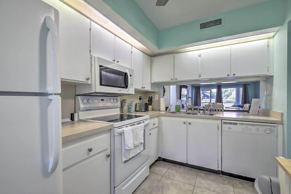 Kitchen | Fully Equipped | Cooking Basics