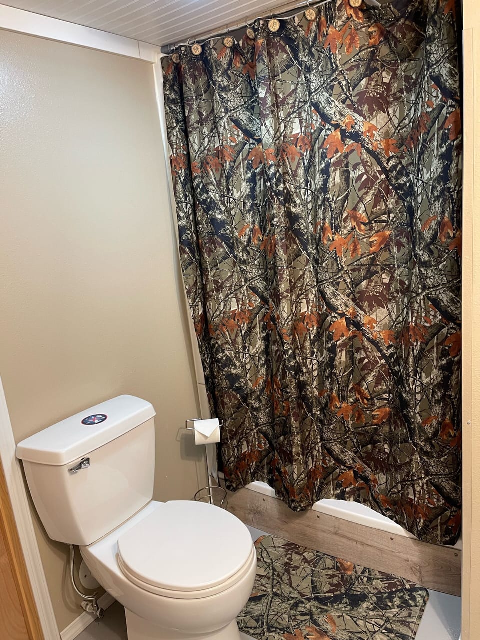 2nd guest bathroom 