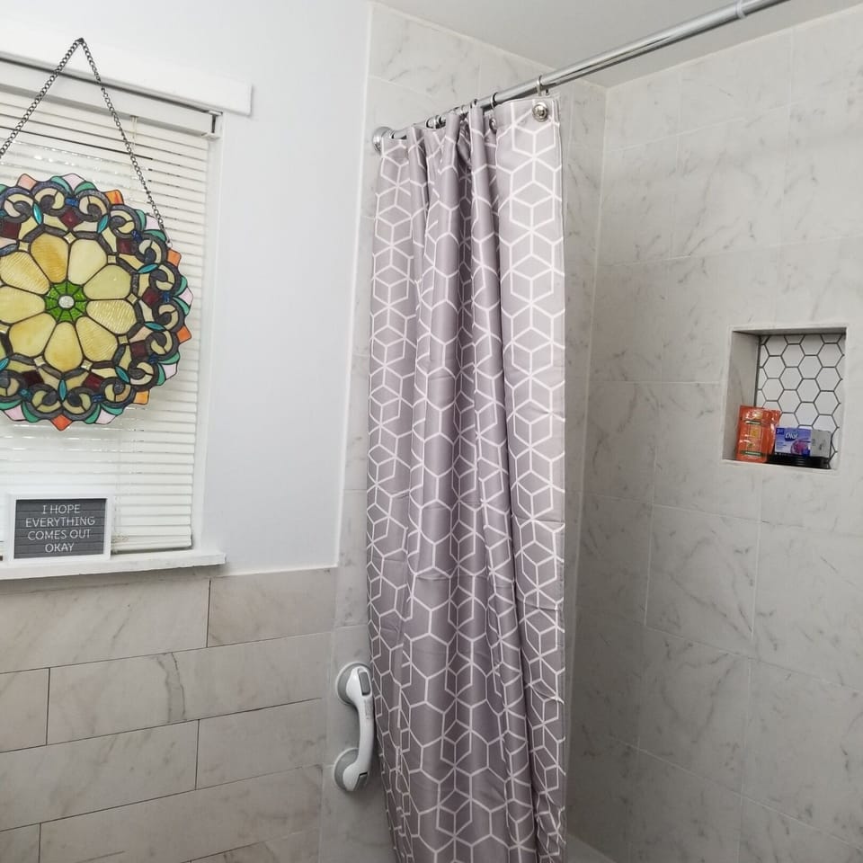Tub/shower