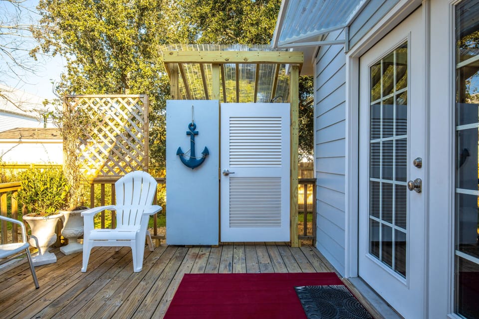 Outdoor shower closed in winter