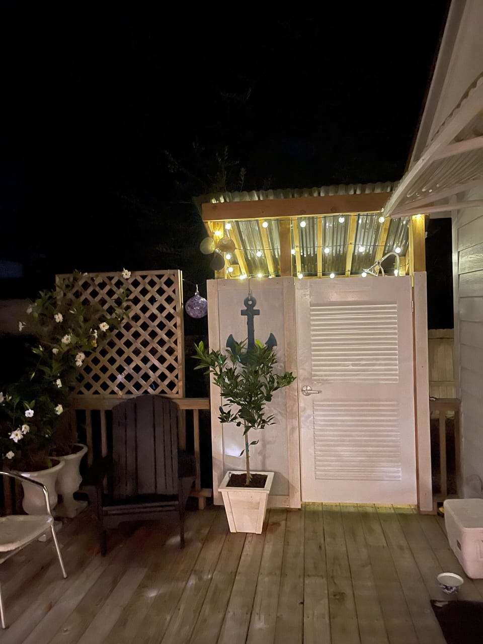 Outdoor shower 