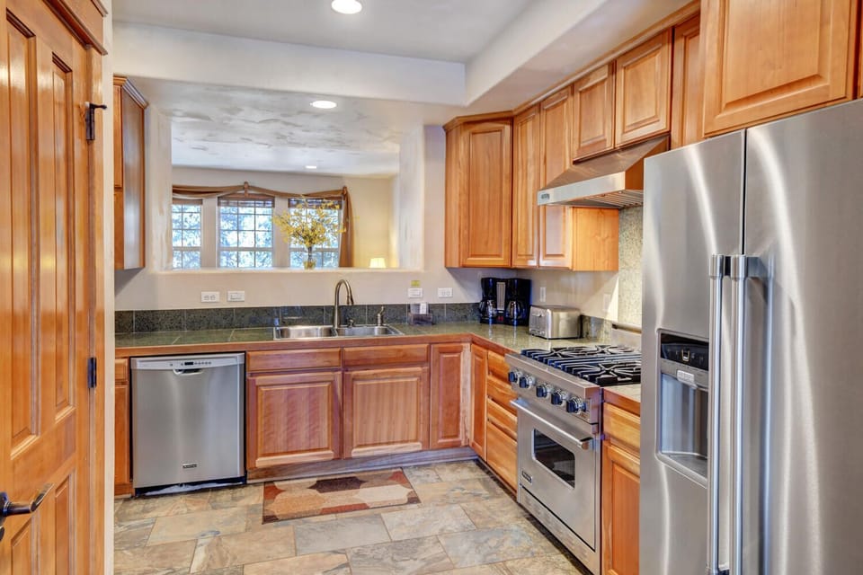 Fully Equipped Kitchen Area