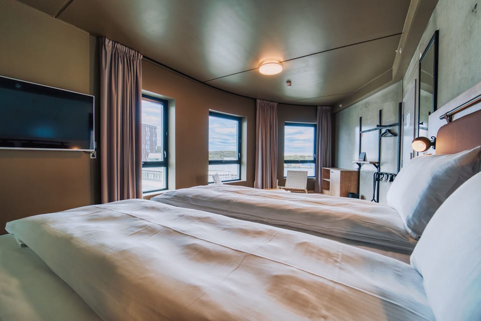 Superior Room, 1 King Bed, Partial Ocean View | Free WiFi, bed sheets