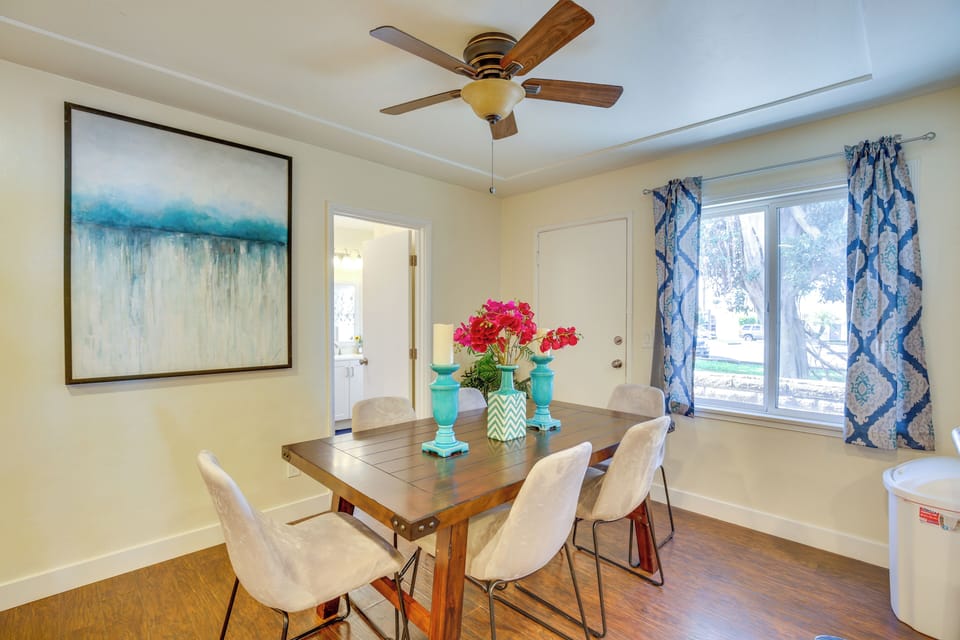 Dining Room | Dishware/Flatware Provided