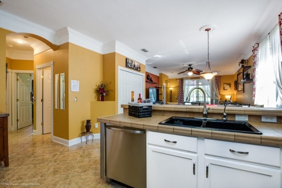 Villa, 4 Bedrooms | Private kitchen | Dining tables