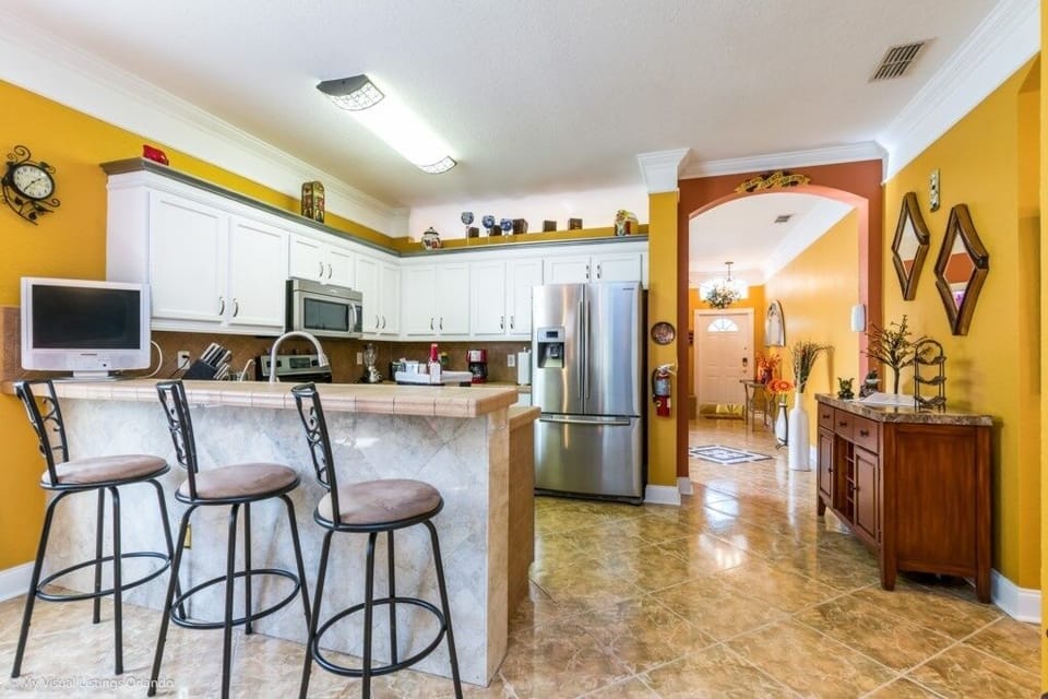 Villa, 4 Bedrooms | Private kitchen | Dining tables