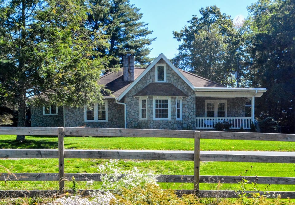 Welcome to our cottage at Skytop Lodge!