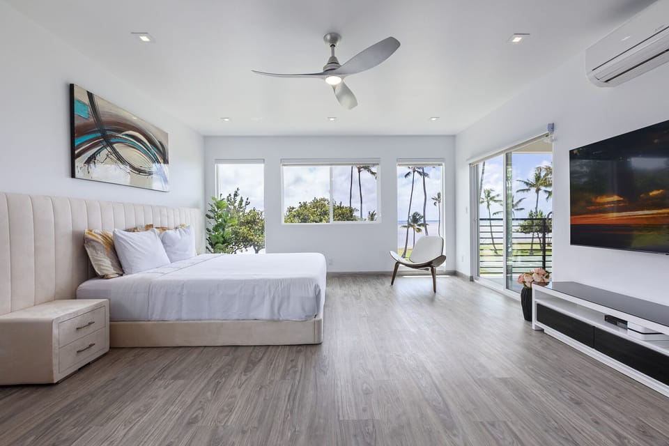 Gorgeous master bedroom with amazing views. 