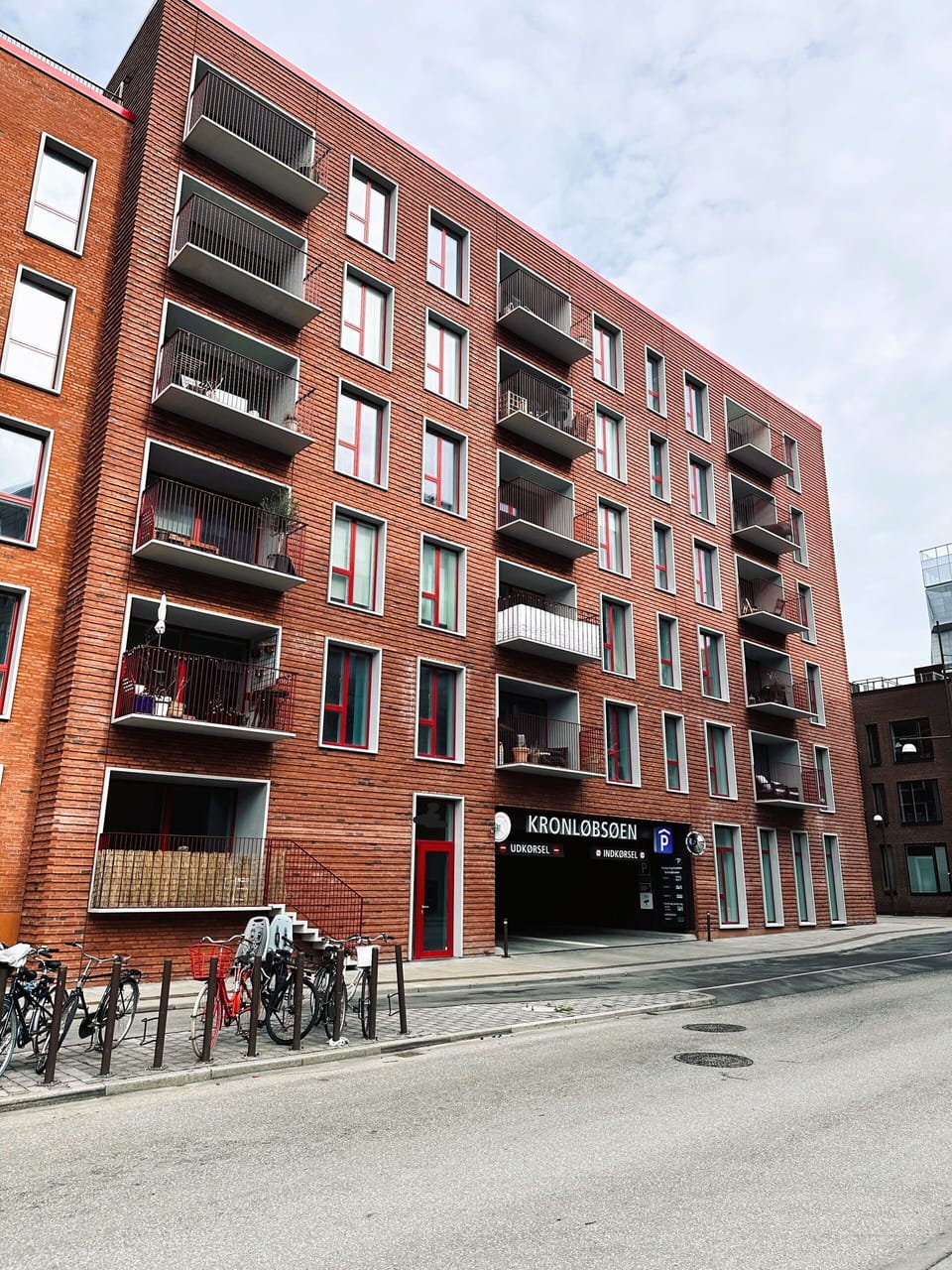 Building Exterior, Outdoor