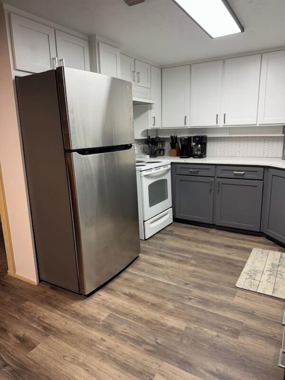Kitchen area updated (awaiting professional photos)