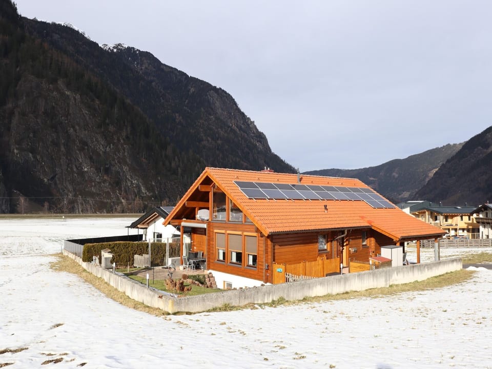 Holiday Home Exterior [winter]