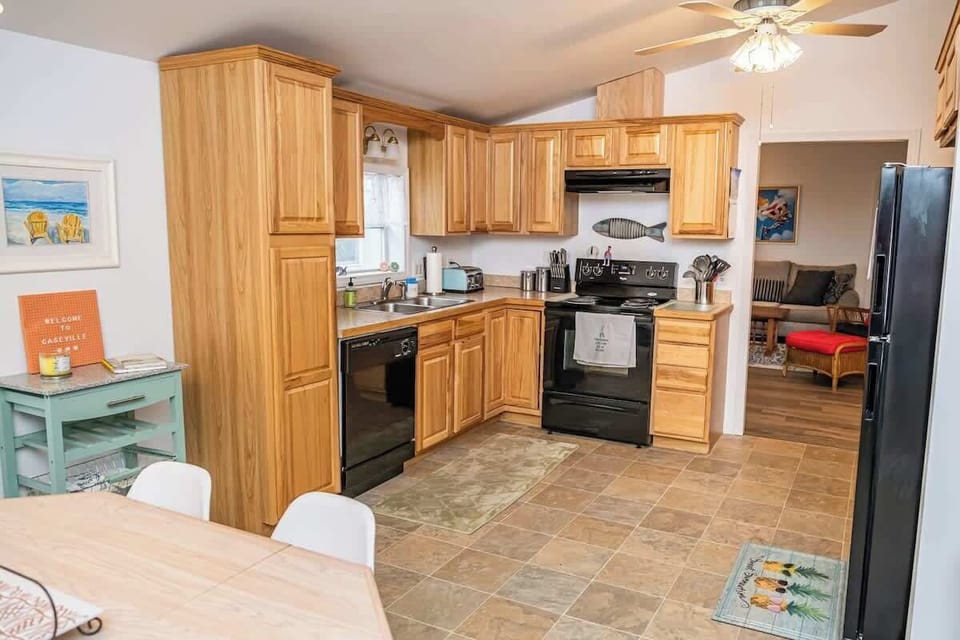 Fully stocked kitchen