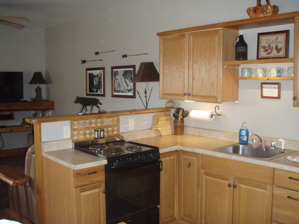 Fully equipped kitchen
