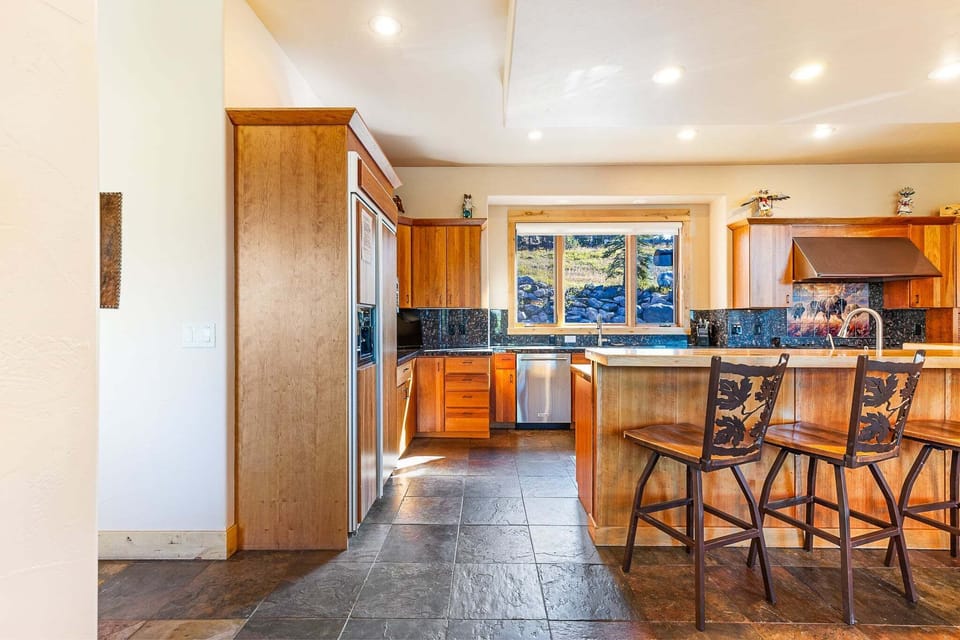 Fully equipped kitchen