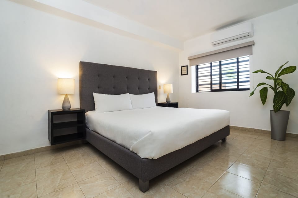 Comfort Room | WiFi (free), bed sheets