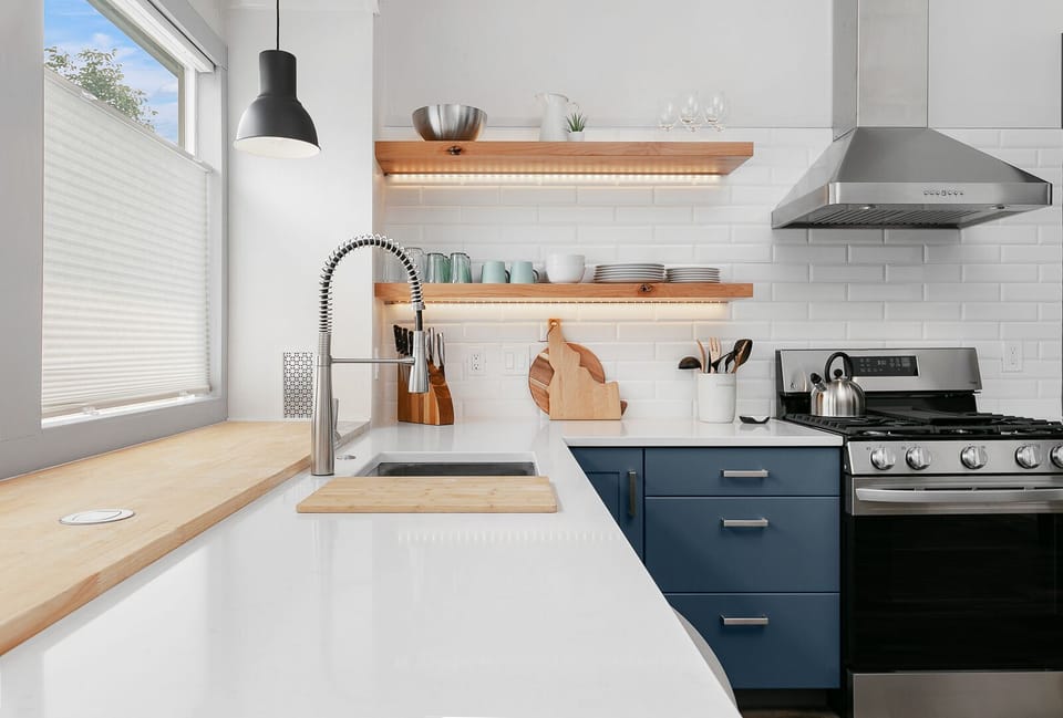 Kitchen - Spacious Counters