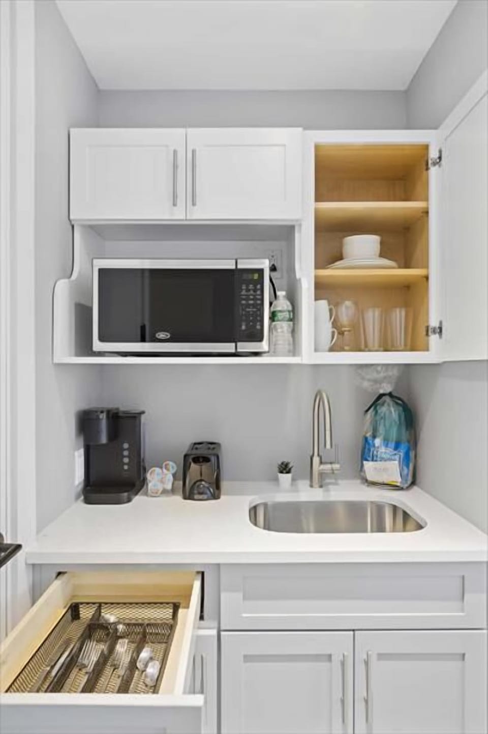 Bronx Studio King Kitchen