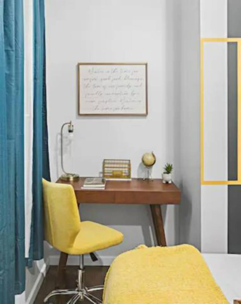 Productive workstation: Spacious desk, ergonomic chair, and ample storage. Ideal for focused work and unleashing creativity. Achieve your goals here.





