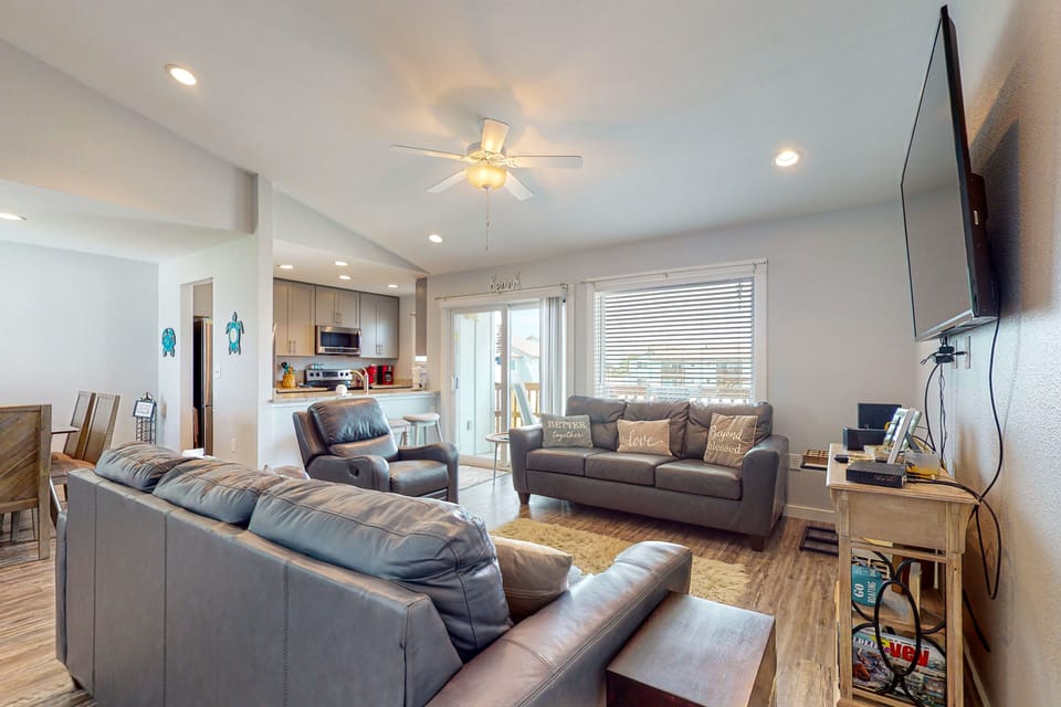 Living Area with Queen Sofa Sleeper