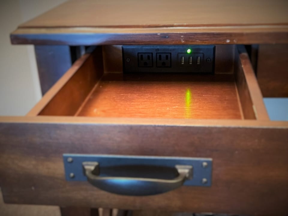 More connections in drawer