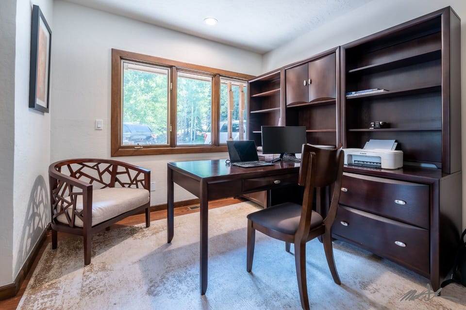 Private Office