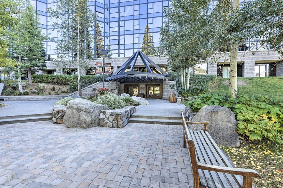 Everline Resort Entrance