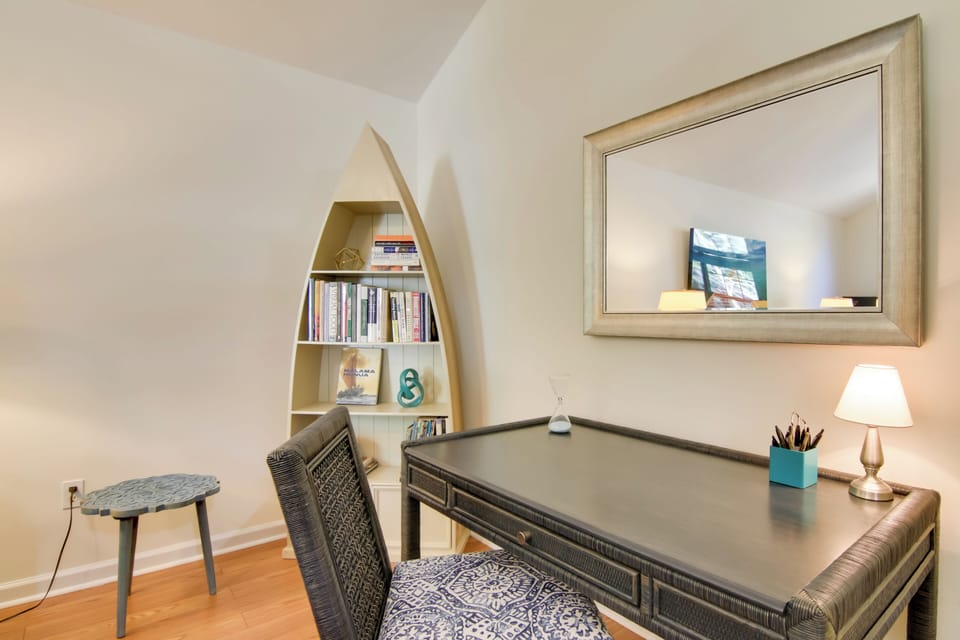 Living Room | Dedicated Workspace