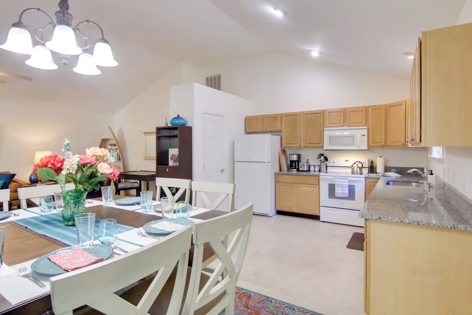Dining Area | Dishware & Flatware