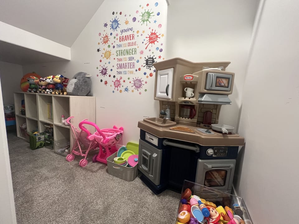 Townhome, 3 Bedrooms | Dining
