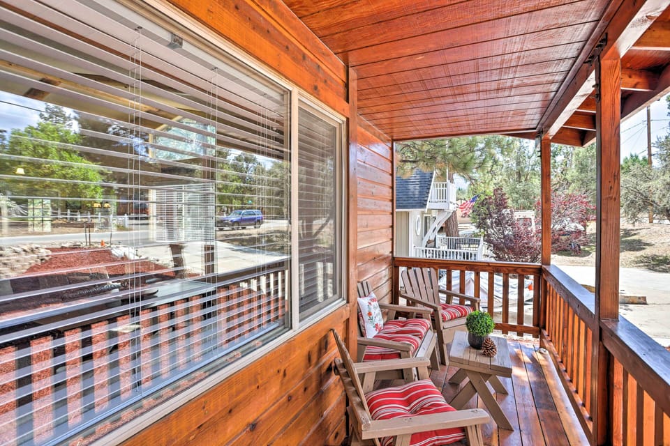 Exterior | Front Porch