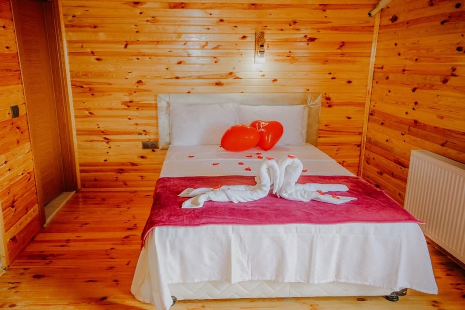 Standard Cabin | Free WiFi, bed sheets