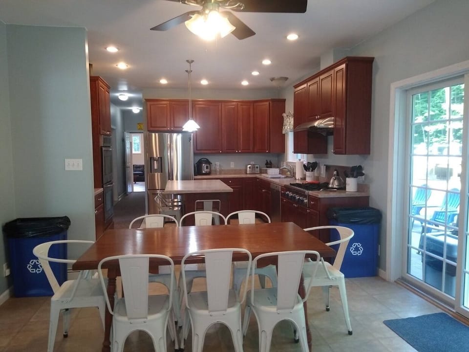 Nice kitchen to cook & enjoy. We have a secondary kitchen in big TV/eating room.
