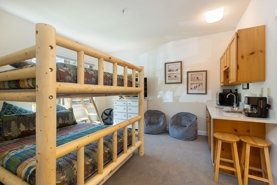 Condo, 2 Bedrooms | 2 bedrooms, laptop workspace, iron/ironing board, cribs/infant beds