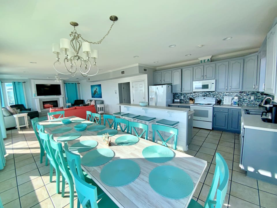 Oversized dining table - A large dining table means everyone can share meals together.